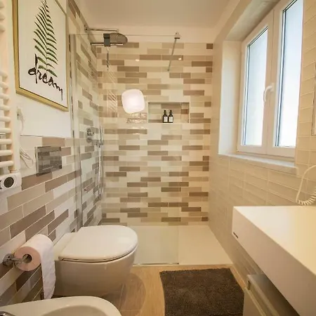 Gardenhouse דירה סרזאנה